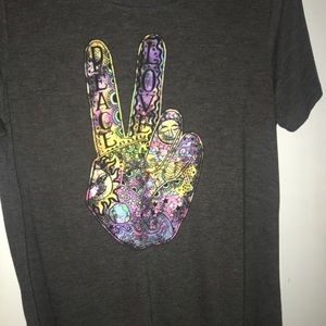 Peace tee